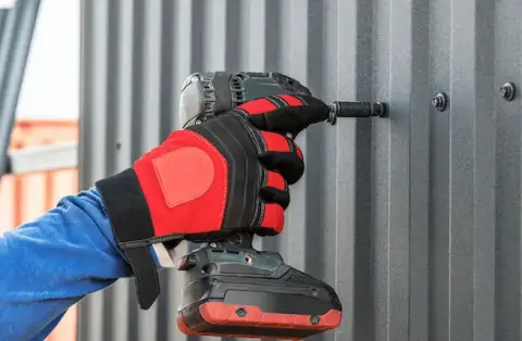 Travaux de zinguerie - Franois